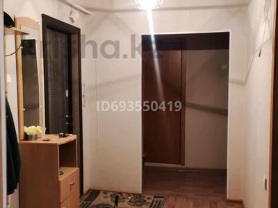 2-комнатная квартира · 46 м² · 5/5 этаж, Камзина — Народного банка за ~ 8.2 млн ₸ в Аксу