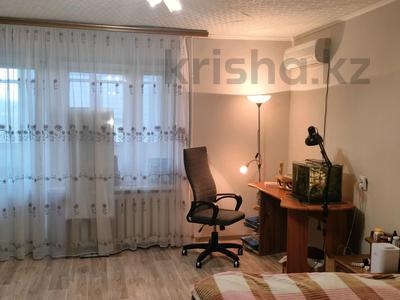 3-бөлмелі пәтер · 63 м² · 5/9 қабат, Назарбаева 206 — Ихсанова, бағасы: 16 млн ₸ в Уральске