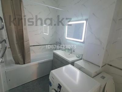 2-комнатная квартира · 54 м² · 2/9 этаж, мкр Самал-2 20 за 400 000 〒 в Алматы, Медеуский р-н