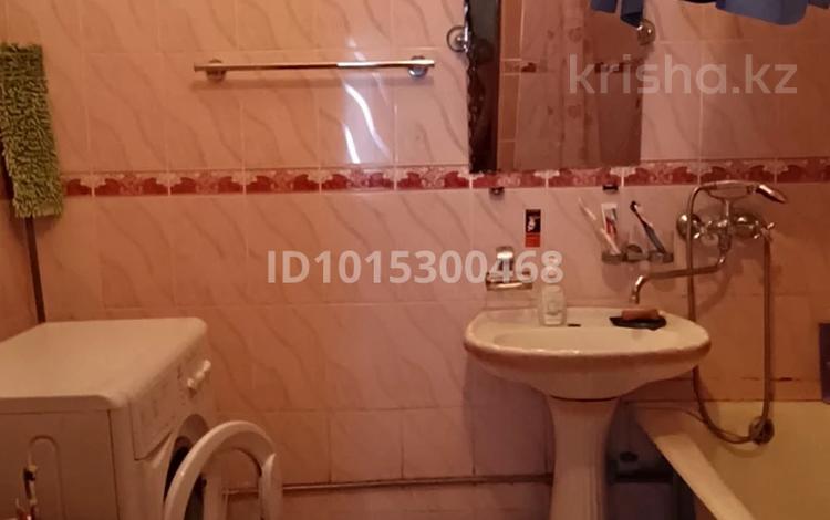 2-комнатная квартира · 49 м² · 1/3 этаж, Багдата Шаяхметова 9 за 15 млн ₸ в Усть-Каменогорске, Ульбинский — фото 2