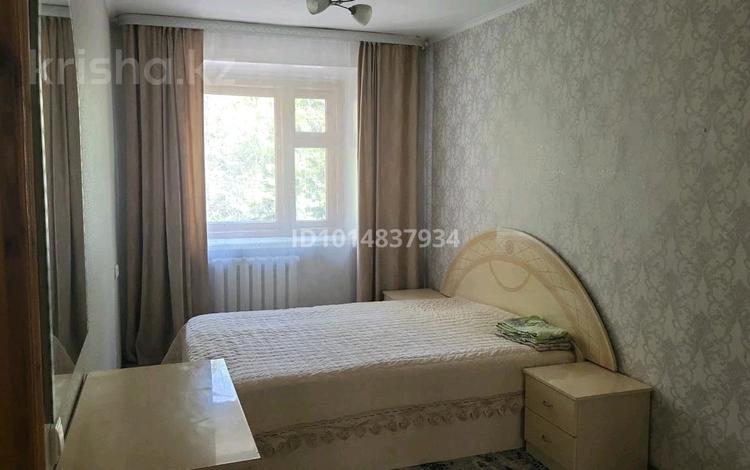 3-комнатная квартира · 67 м² · 1/5 этаж, 35 квартал 5 за 250 000 ₸ в Семее — фото 2