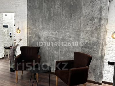 1-комнатная квартира · 38.5 м² · 2/4 этаж, Жибек Жолы 106 за 350 000 ₸ в Алматы, Алмалинский р-н