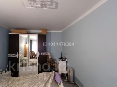 1-комнатная квартира · 38 м² · 5/5 этаж, Сатпаева 4а за 9 млн 〒 в Атырау, мкр Авангард-4