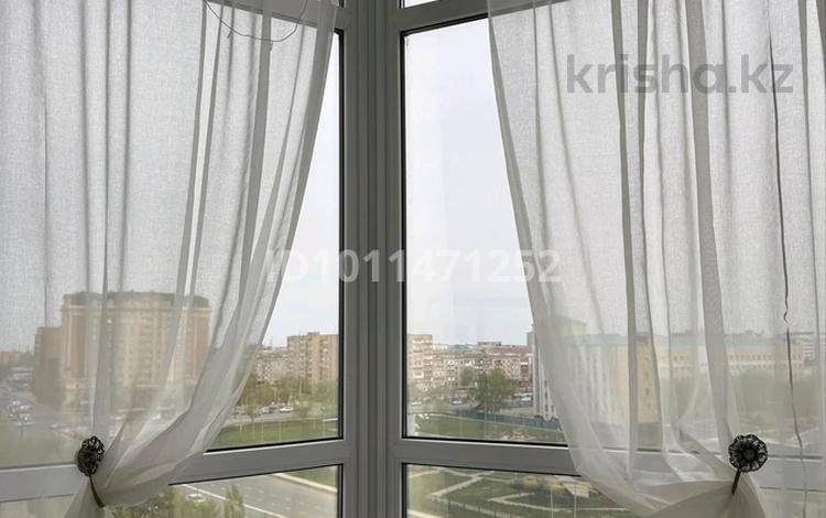 2-бөлмелі пәтер · 88 м² · 6/10 қабат, мкр. Алтын орда, Санкибай батыра 40в, бағасы: 45 млн ₸ в Актобе — фото 2