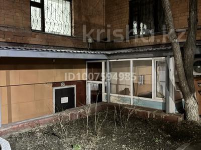 Кеңселер, дүкендер мен бутиктер, қоймалар, сұлулық салондары, медорталықтар мен дәріханалар, білім орталықтары, кабинеттер және жұмыс орындары, студиялар · 30 м², бағасы: 120 000 ₸ в Астане, Алматы р-н