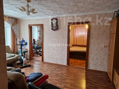 4-бөлмелі пәтер, 63 м², 3/5 қабат, Бухар жирау 246, бағасы: 13 млн 〒 в Экибастузе