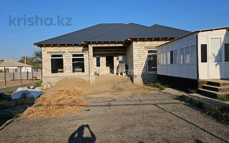 Жеке үй · 4 бөлме · 260 м² · 7 жүзд., Жумыскер, Муханжанова 33 — Муханжанова-Ракушинская, бағасы: 42 млн ₸ в Атырау — фото 3