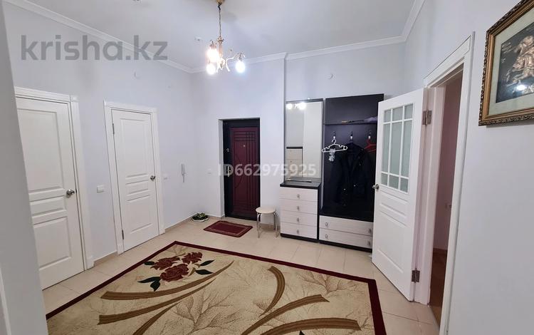 3-комнатная квартира · 135 м² · 7/14 этаж, 10-й мкр 10 за 300 000 ₸ в Актау — фото 14