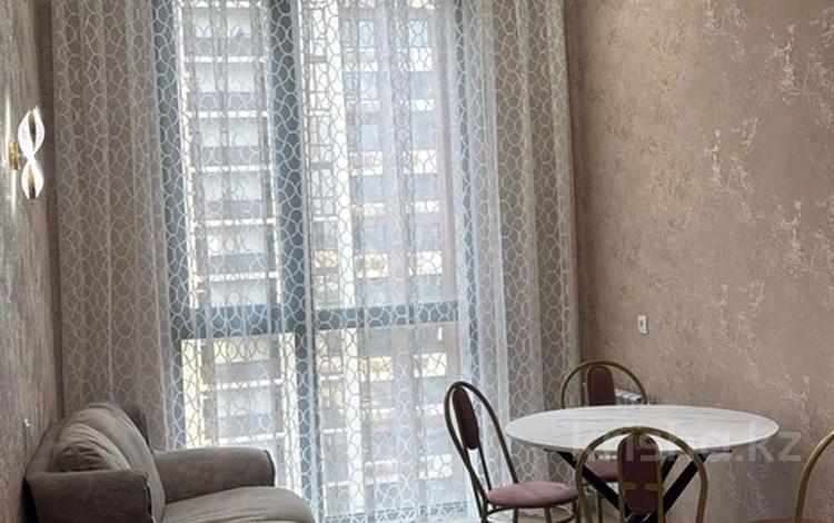 1-комнатная квартира · 53 м² · 3/14 этаж, 189 квартал за 230 000 ₸ в Шымкенте, Абайский р-н — фото 2