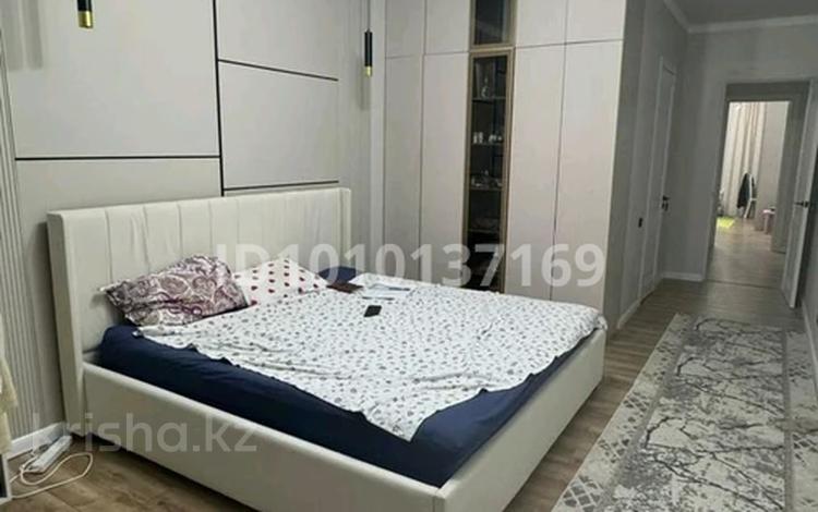 3-комнатная квартира · 109 м² · 3/9 этаж, Исатай Тайманова 42 А — Жарбосынова за 98 млн 〒 в Атырау — фото 2