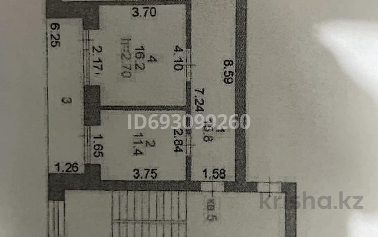 2-комнатная квартира, 64 м², 2/5 этаж, сеченова 9/10 за 19 млн 〒 в Семее, мкр Красный Кордон — фото 2
