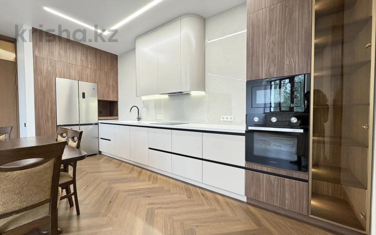 3-комнатная квартира · 100.5 м² · 3/5 этаж, Ляйли мажнун за 145 млн ₸ в Астане, Нура р-н — фото 2