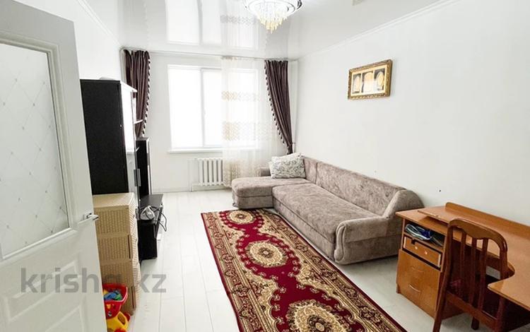 1-комнатная квартира, 52 м², 2/5 этаж, болашак 26 за 16 млн 〒 в Талдыкоргане — фото 2