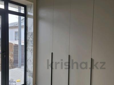 Дом · 7 комнат · 250 м², Жанибек Елеуисова 82 за 120 000 〒 в Атырау