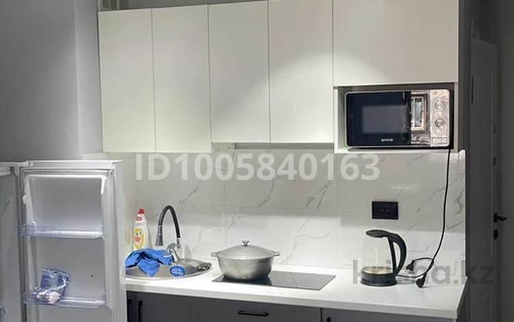 1-комнатная квартира · 30 м² · 6/9 этаж, мкр Аккент 66 за 185 000 ₸ в Алматы, Алатауский р-н — фото 2