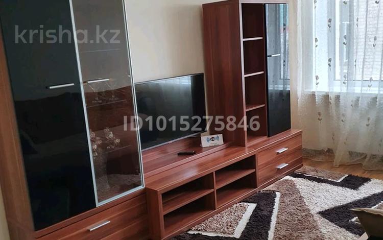 2-комнатная квартира · 50 м² · 3/5 этаж, мкр Центральный, Валиханова 9 а за 10 000 ₸ в Атырау — фото 2