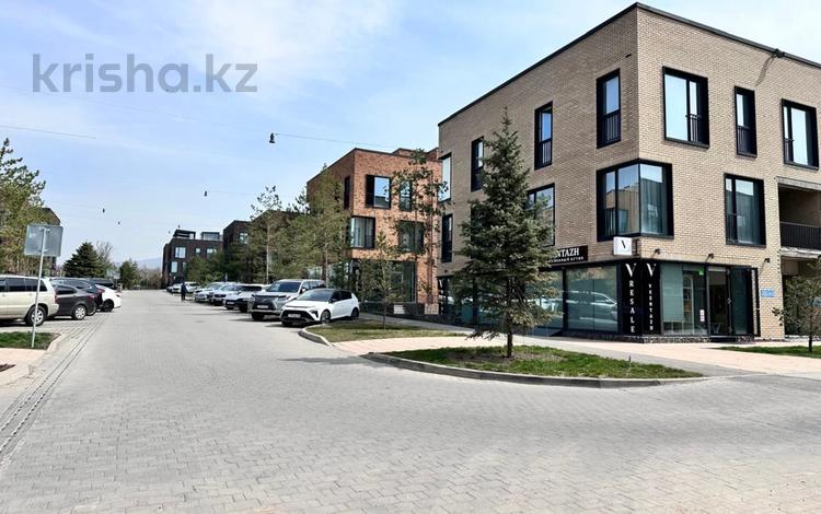 4-бөлмелі пәтер · 144 м² · 3/3 қабат, Аль- Фараби 116 — Каппарова, бағасы: 155 млн ₸ в Алматы, Медеуский р-н — фото 3