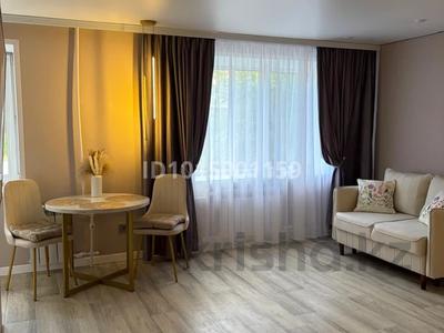 1-бөлмелі пәтер · 35 м² · 1/2 қабат, Жаңа қала ш/а., Космодемьянская 1а, бағасы: 300 000 ₸ в Караганде, Казыбек би р-н