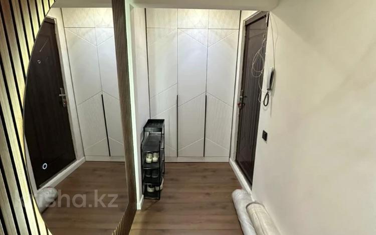 2-бөлмелі пәтер · 42 м² · 4/4 қабат, мкр №4, бағасы: 35 млн ₸ в Алматы, Ауэзовский р-н — фото 2