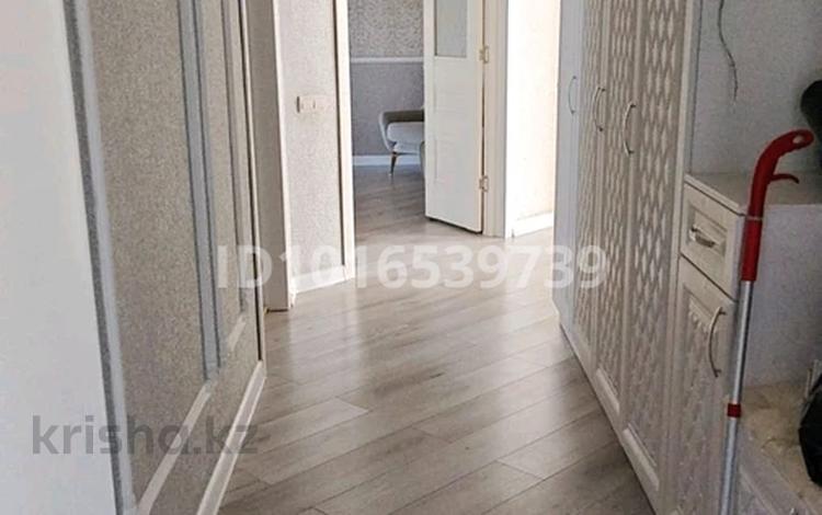 3-комнатная квартира · 110 м² · 8/9 этаж, мкр Кадыра Мырза-Али 11/1 за 350 000 ₸ в Уральске — фото 2