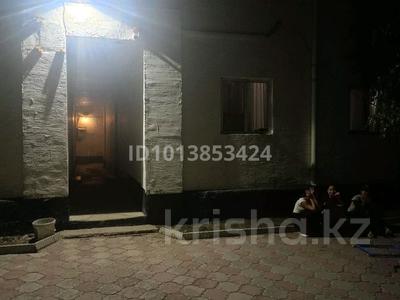 12 бөлме · 320 м² · 1/2 қабат, Медеуо 18/1, бағасы: 45 000 ₸ в Астане, Сарыарка р-н