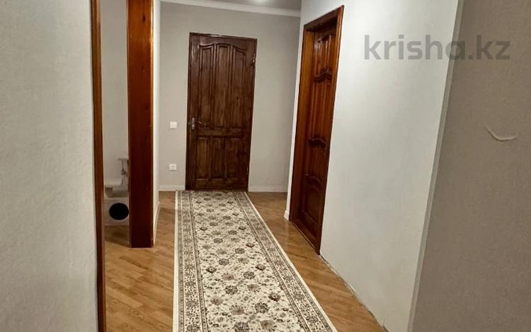 3-бөлмелі пәтер · 72.7 м² · 3/9 қабат, 12 микрорайон, бағасы: 27.5 млн ₸ в Актобе — фото 4