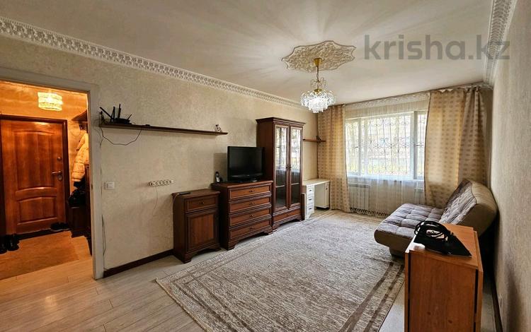 2-комнатная квартира, 45 м², 1/4 этаж помесячно, мкр №3 16