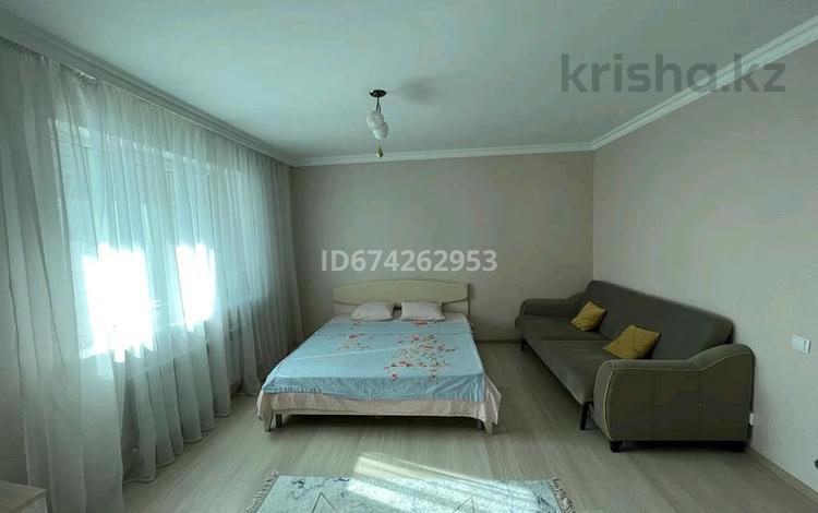 1-бөлмелі пәтер · 42 м² · 3/6 қабат, 34-ш/а., 29 10, бағасы: 5 000 ₸ в Актау, 34-й мкр — фото 2