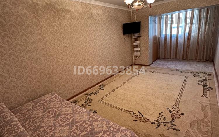 2-комнатная квартира · 50 м² · 2/11 этаж, 27-й мкр 42 за 100 000 ₸ в Актау — фото 10