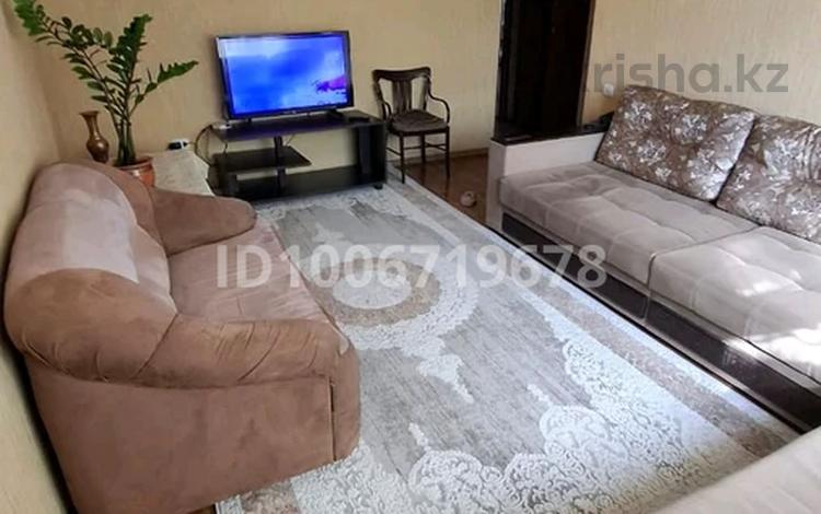 5-бөлмелі пәтер · 100 м² · 3/5 қабат, мкр Карасу 106 — Жангельдина, бағасы: 40 млн ₸ в Шымкенте, Аль-Фарабийский р-н — фото 2