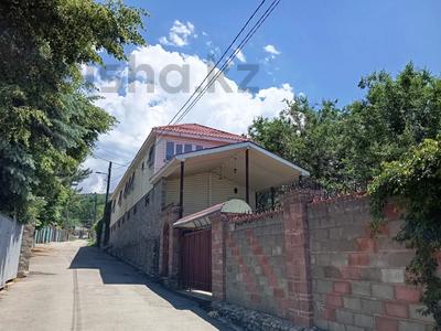 Отдельный дом · 4 комнаты · 350 м² · 20 сот., мкр Каменское плато, Коргаушы 10 — Тышканбаева за 900 000 ₸ в Алматы, Медеуский р-н