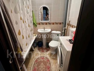 1-комнатная квартира · 39 м² · 2/9 этаж, Бопай ханым 20 за 10.5 млн 〒 в Актобе, мкр Акжар