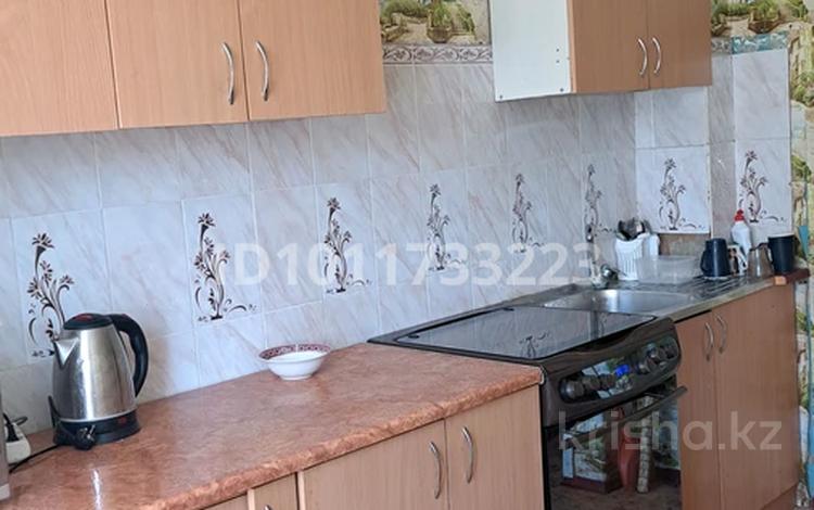 3-комнатная квартира · 65 м² · 8/10 этаж, Ул.камзина — Камзина азовская за 24.5 млн ₸ в Павлодаре — фото 12