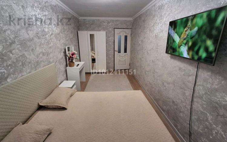 2-бөлмелі пәтер · 48 м² · 2/5 қабат, Желтоксан 27, бағасы: 2 000 ₸ в Алматы, Алмалинский р-н — фото 2