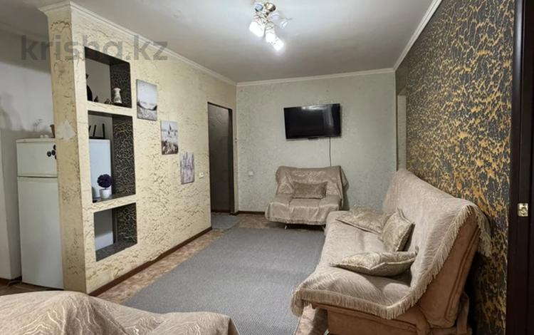 3-бөлмелі пәтер · 45 м² · 2/4 қабат, Жукова, бағасы: 11 млн ₸ в Уральске — фото 2