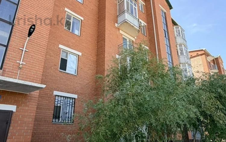 3-бөлмелі пәтер · 72 м² · 3/5 қабат, Жаппасбай батыр 179а — Кби, бағасы: 18 млн ₸ в  — фото 2