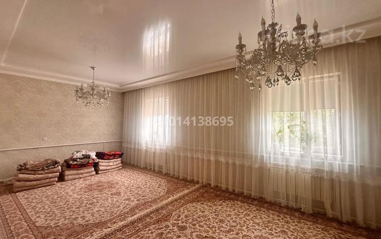 Отдельный дом · 4 комнаты · 210 м² · 10 сот., Жосалы 60 за 36 млн ₸ в Жанаозен — фото 2