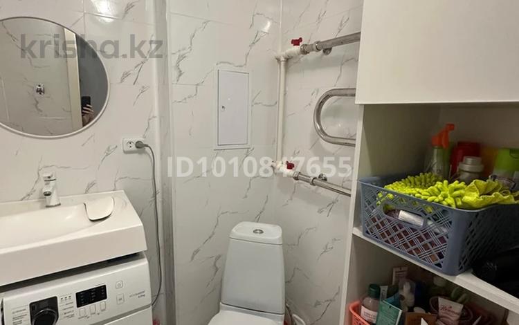 3-бөлмелі пәтер · 60 м² · 1/5 қабат, Тургенева — Тургенева и Есет батыра, бағасы: 17 млн ₸ в Актобе — фото 2