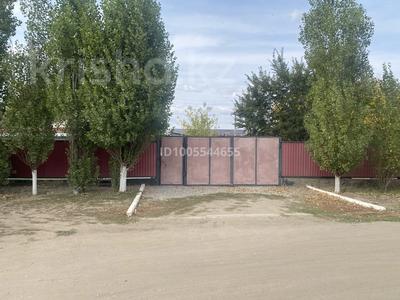 Отдельный дом · 4 комнаты · 140 м² · 12 сот., Мухтар Арынова 1а кв 1 — Район Авиагородок, рядом с Актобе Радио за 30 млн ₸ в мкр Авиагородок