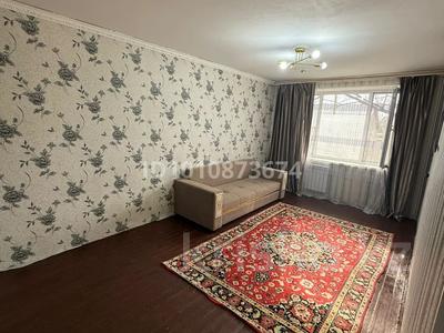 1-комнатная квартира · 31.9 м² · 1/5 этаж, воинская 4а — Военторг,Кирова за 8 млн ₸ в Таразе
