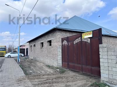 Продажа домов и дачи в Туркестанской обл.: Отдельный дом · 6 комнат · 230 м² · 10 сот., Сегиз сери 44 — Асанбай за 18 млн 〒 Отдельный дом · 6 комнат · 230 м² · 10 сот., Сегиз сери 44 — Асанбай за 18 млн 〒 в Туркестане