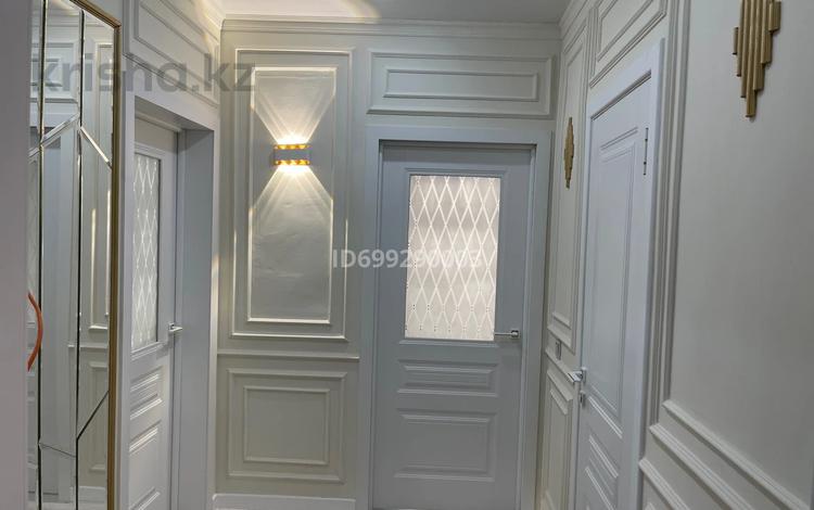 1-комнатная квартира · 80 м² · 3/13 этаж, Просп. Назарбаева 28 — Райымбека за 2 500 ₸ в Алматы, Жетысуский р-н — фото 2