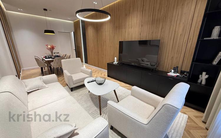 2-бөлмелі пәтер · 85 м² · 5/15 қабат, Сатпаева 30/5, бағасы: 450 000 ₸ в Алматы, Бостандыкский р-н — фото 2