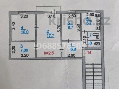 4-комнатная квартира, 64 м², 4/5 этаж, Привокзальный 12 за 18 млн 〒 в Атырау, мкр Привокзальный-5