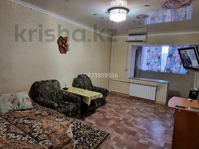 2-бөлмелі пәтер, 49.5 м², 6/9 қабат, 13-й мкр 52б, бағасы: 14.5 млн 〒 в Актау, 13-й мкр