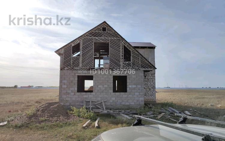 Отдельный дом · 4 комнаты · 122 м² · 10 сот., Дамба — РТС дамба жақта за 5.7 млн 〒 в Уральске — фото 2