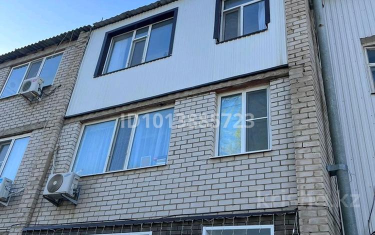 2-бөлмелі пәтер · 55 м² · 3/3 қабат, Каргалинская 24, бағасы: 12.5 млн ₸ в Актобе, жилой массив Жилянка — фото 2