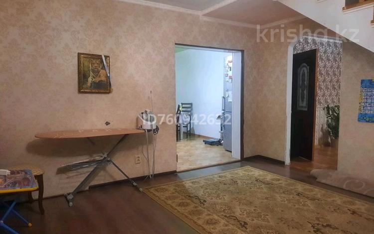 Жеке үй · 5 бөлме · 130 м² · 10 сот., жилой массив Бауырластар, Бауырластар 2 — Возле школы 66, бағасы: 20 млн ₸ в Актобе — фото 2
