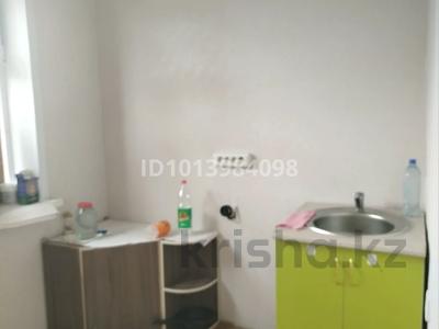 4-комнатная квартира · 61 м² · 1/5 этаж, Пушкин 22 22 — Пәтерде электр сымдары жаңа медный сымға ауытырылған, жаңа ремонт. Бар за 11.5 млн ₸ в Аксу