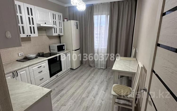 2-комнатная квартира · 59.9 м² · 10/10 этаж, мкр Юго-Восток, Шахтеров 70 за 25 млн ₸ в Караганде, Казыбек би р-н — фото 2